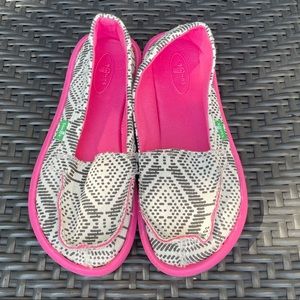 Sanuk slip ons Little girl size 1